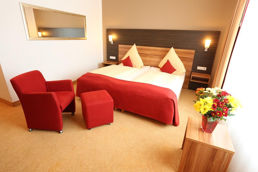 Hotel Sittardsberg Дуйсбург Екстериор снимка