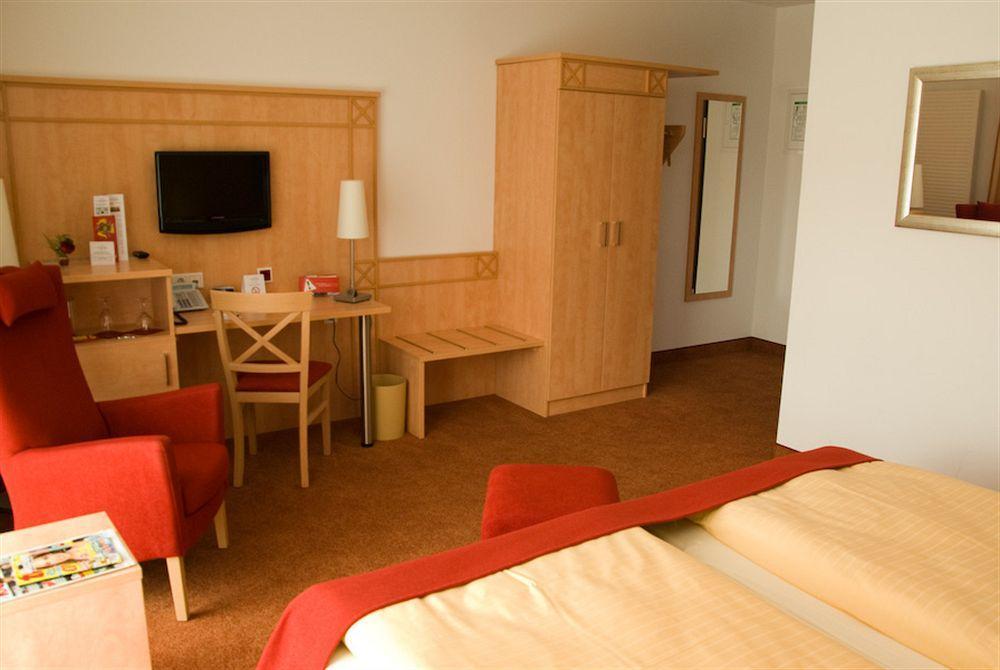 Hotel Sittardsberg Дуйсбург Екстериор снимка
