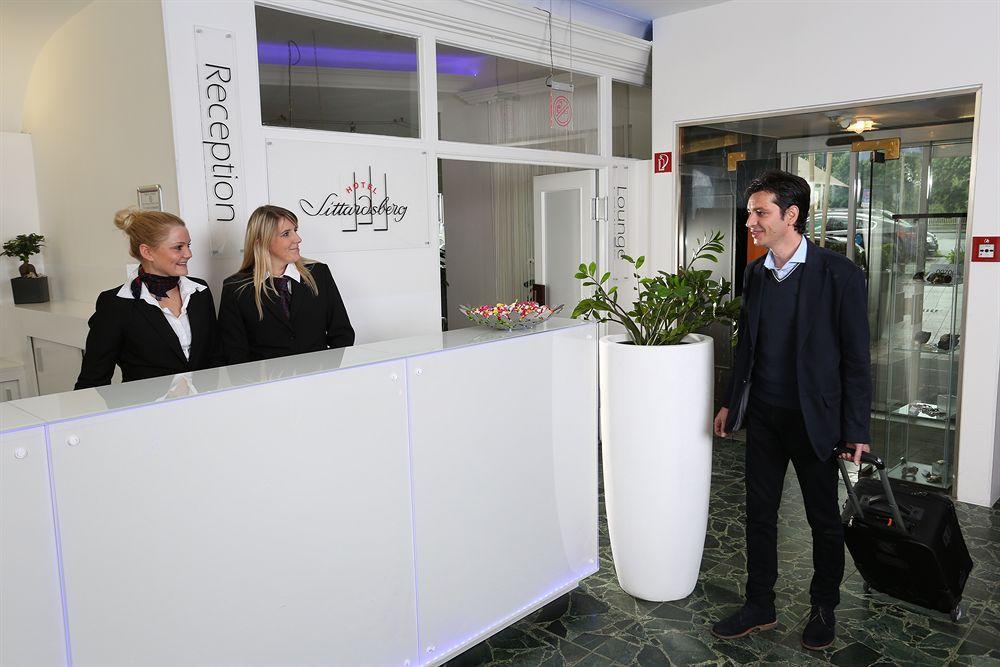 Hotel Sittardsberg Дуйсбург Екстериор снимка