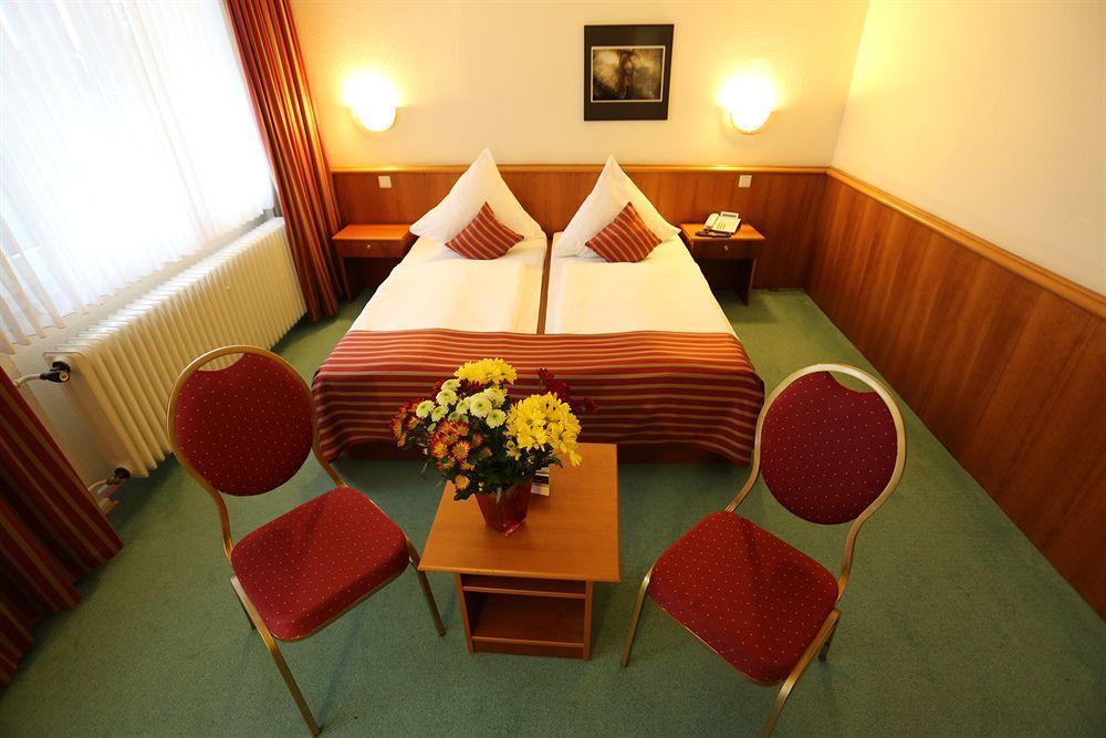 Hotel Sittardsberg Дуйсбург Екстериор снимка