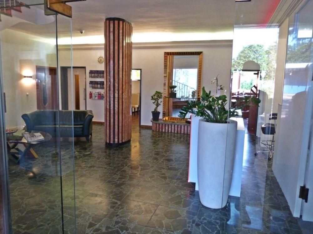 Hotel Sittardsberg Дуйсбург Екстериор снимка